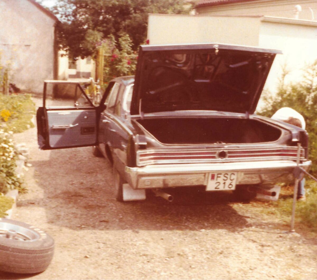 Besiktigad och klar i juli 1977