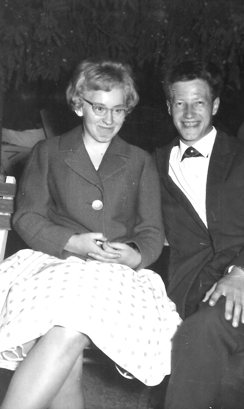 Karin o Kjell Karlsson 1962 i Jannelund vid Löderups strandbad