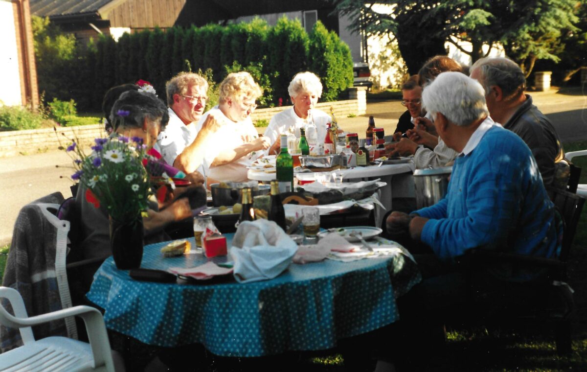Fr vä Ulla Karlsson, Lillan Ungh, Kjell Karlsson, Ann-Marie Torstensson, Lars-Erik Torstensson, Erik Olsson, Gudrun Nordh, Kaj Olsson o Torsten Karlsson