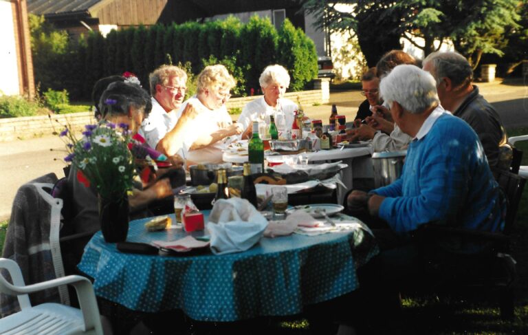 Fr vä Ulla Karlsson, Lillan Ungh, Kjell Karlsson, Ann-Marie Torstensson, Lars-Erik Torstensson, Erik Olsson, Gudrun Nordh, Kaj Olsson o Torsten Karlsson