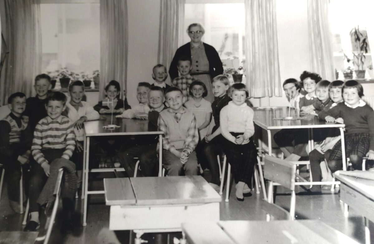 Klass 1 eller 2 Borrby skola 1960