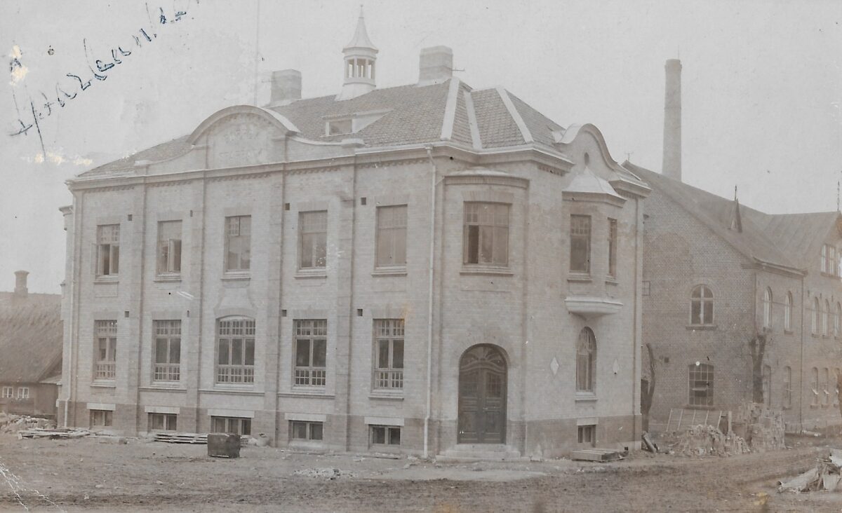 Borrby Sparbank klar 1906