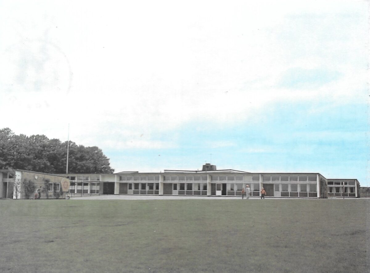 Centralskolan byggd 1958. Backagatan.